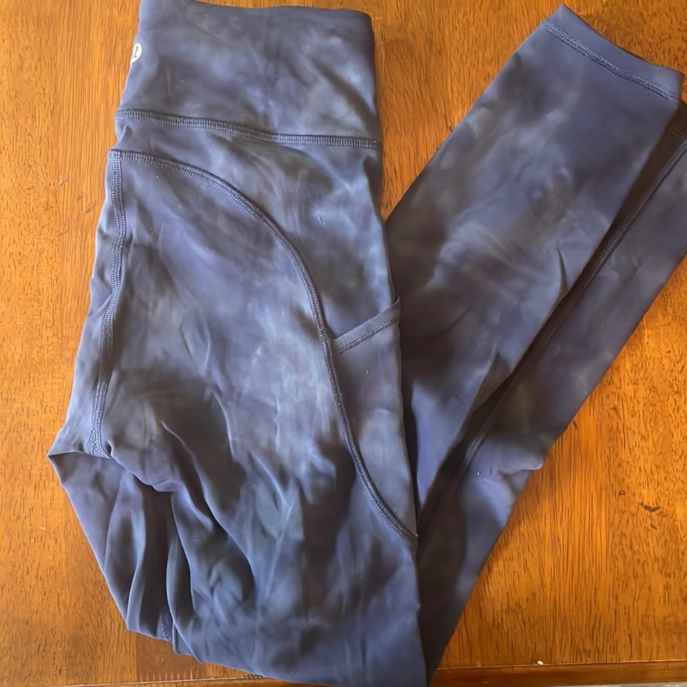 Lululemon blue diamond dye In Movement HR Tight 25” *Pkts 🌀
